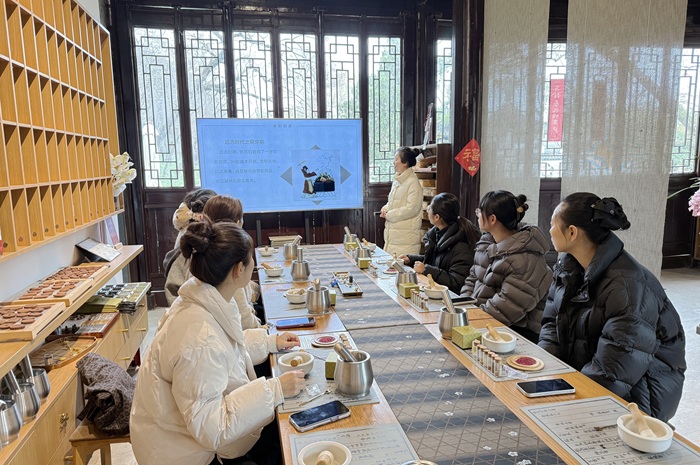 机安公司700.jpg